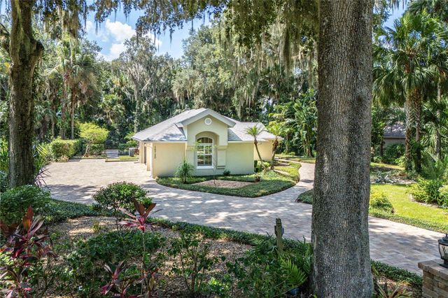 16720 BEAUCLAIRE CT, Tavares, FL 32778