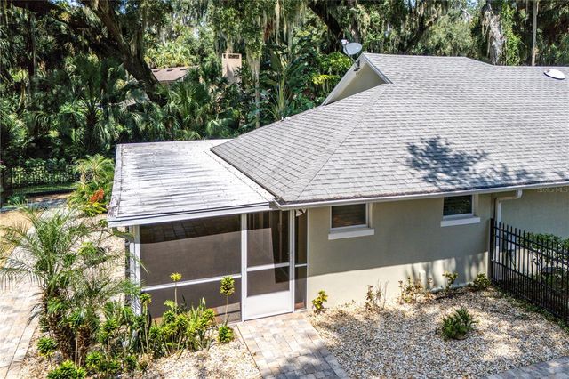 16720 BEAUCLAIRE CT, Tavares, FL 32778