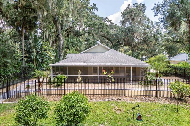 16720 BEAUCLAIRE CT, Tavares, FL 32778