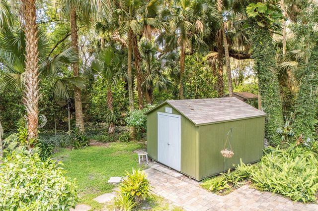 16720 BEAUCLAIRE CT, Tavares, FL 32778