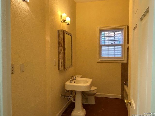 519 Fulton, San Antonio, TX 78212