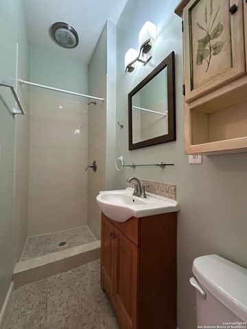 519 Fulton, San Antonio, TX 78212