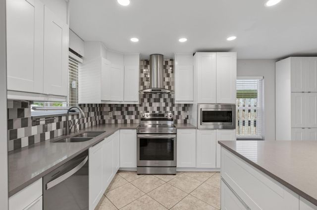 2388 Zeder Avenue, Delray Beach, FL 33444