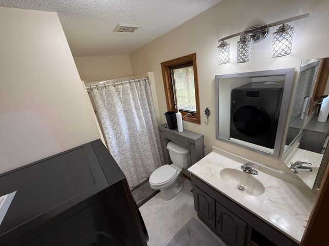 2415 12th Avenue SW, Devils Lake, ND 58301