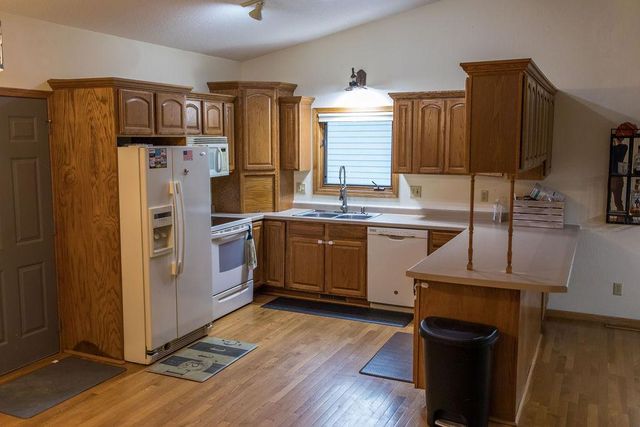 2415 12th Avenue SW, Devils Lake, ND 58301