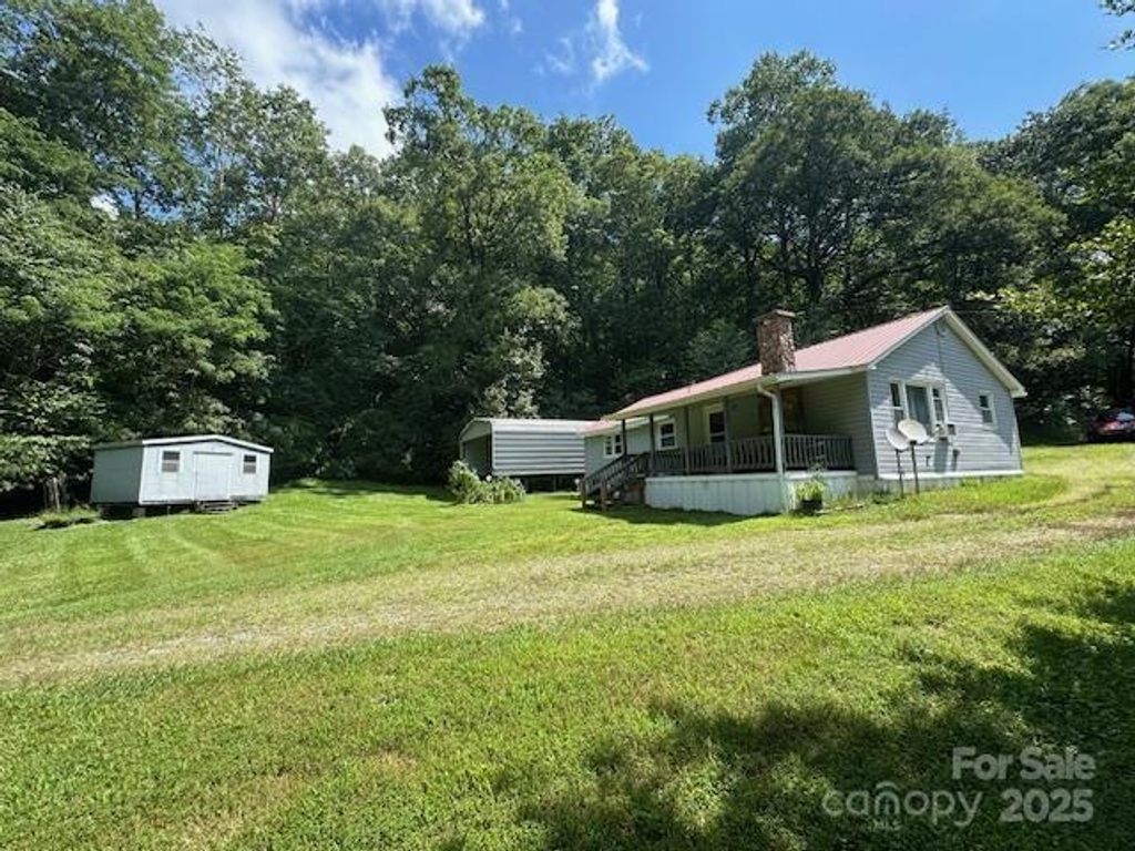 1880 Brasstown Road, Cullowhee, NC 28723