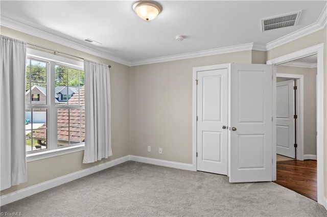 7501 Monty Drive, Kernersville, NC 27284