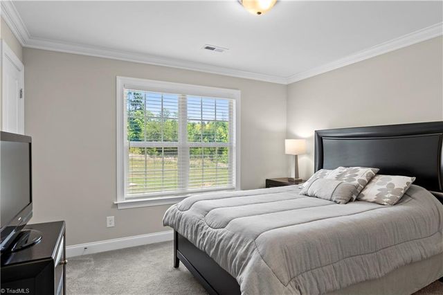 7501 Monty Drive, Kernersville, NC 27284