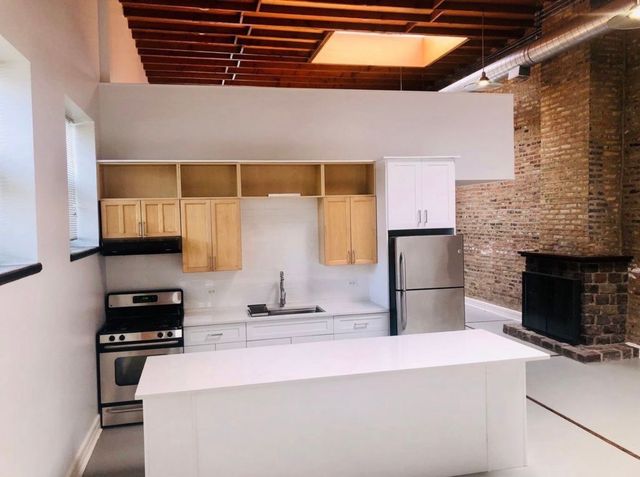 1835 S Loomis Street LOFT, Chicago, IL 60608