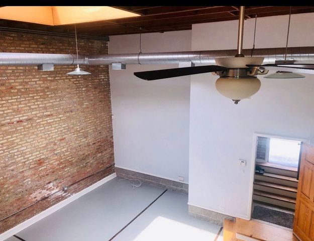 1835 S Loomis Street LOFT, Chicago, IL 60608