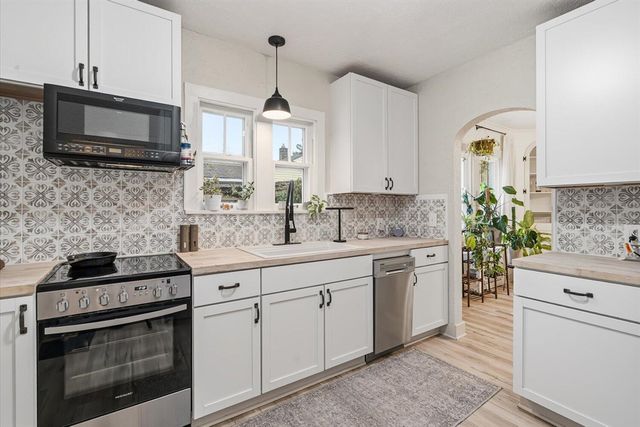 1904 W North Street, Kalamazoo, MI 49006