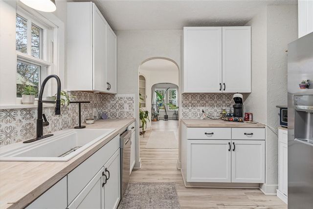 1904 W North Street, Kalamazoo, MI 49006