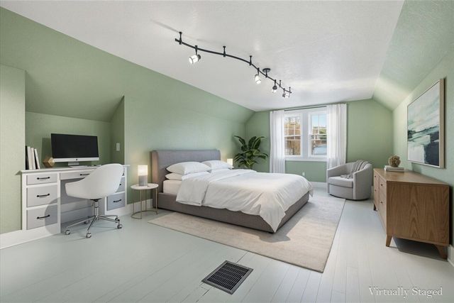 1904 W North Street, Kalamazoo, MI 49006