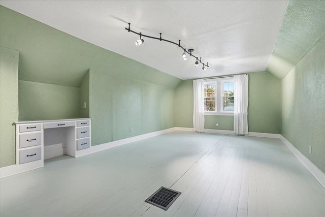 1904 W North Street, Kalamazoo, MI 49006