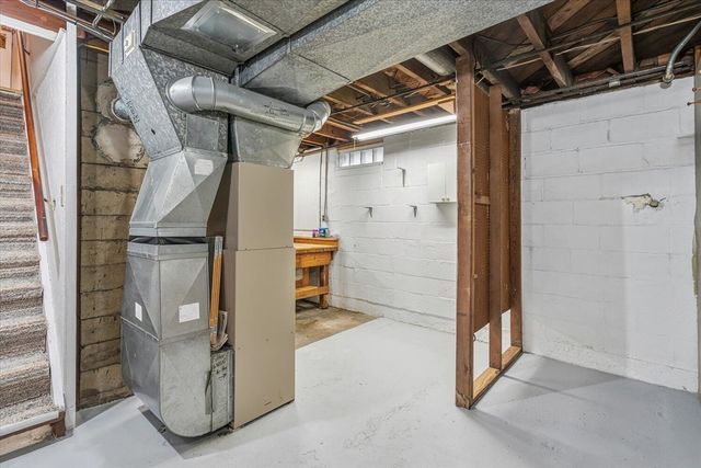 1904 W North Street, Kalamazoo, MI 49006