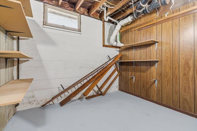 1904 W North Street, Kalamazoo, MI 49006