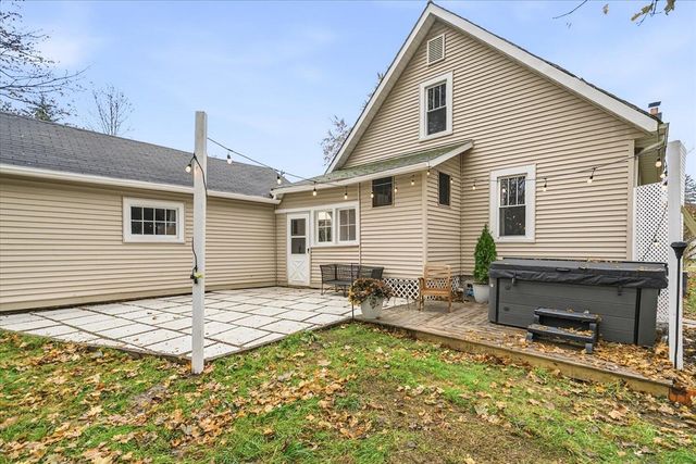 1904 W North Street, Kalamazoo, MI 49006