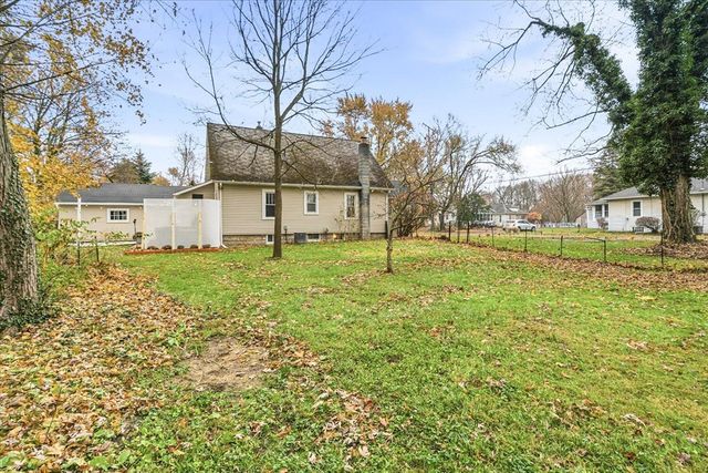 1904 W North Street, Kalamazoo, MI 49006