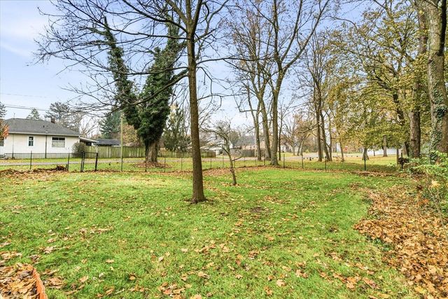 1904 W North Street, Kalamazoo, MI 49006