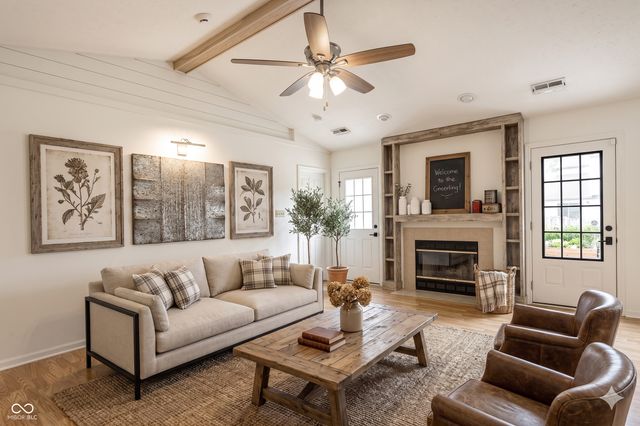 1911 E Maple Park Drive, Westfield, IN 46074