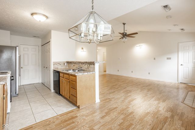 1911 E Maple Park Drive, Westfield, IN 46074