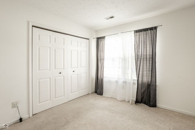 1911 E Maple Park Drive, Westfield, IN 46074