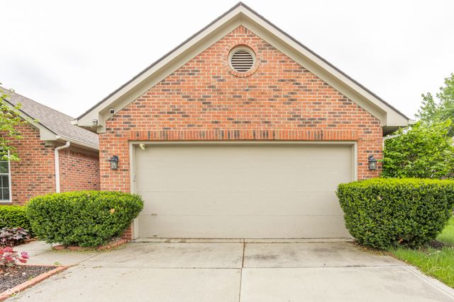 1911 E Maple Park Drive, Westfield, IN 46074