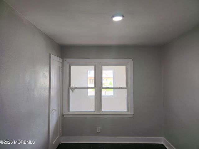 610 Chestnut Street, Lakehurst, NJ 08733