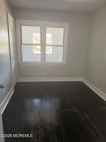 610 Chestnut Street, Lakehurst, NJ 08733