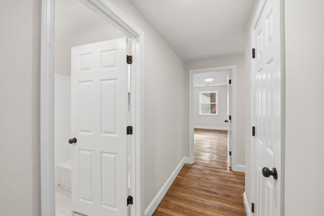 5 Shady Lane Dr, Burlington, MA 01803