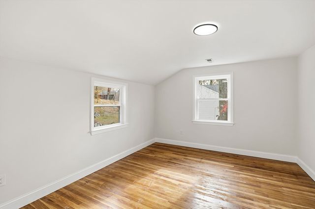 5 Shady Lane Dr, Burlington, MA 01803