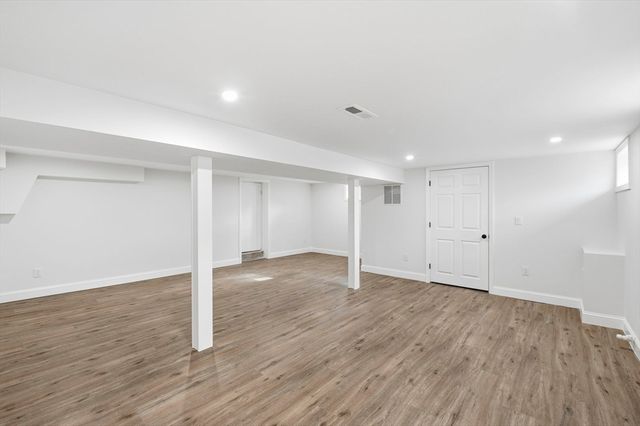 5 Shady Lane Dr, Burlington, MA 01803