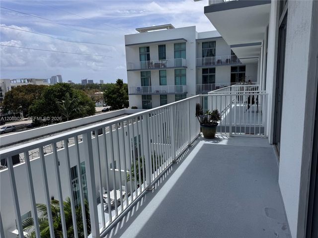 2100 Van Buren Street 412, Hollywood, FL 33020