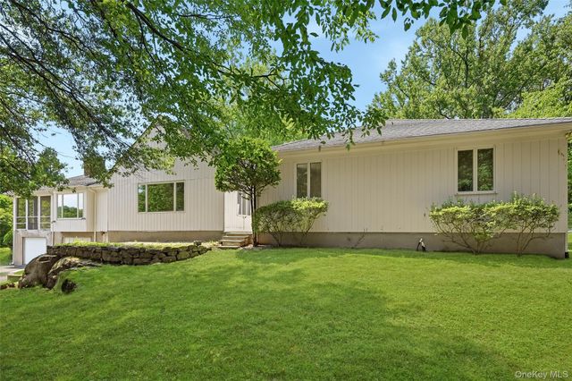 8 Palma Drive, Harrison, NY 10528