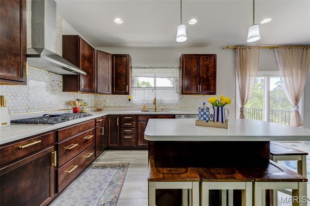207 Barrington Ridge Lane, Wentzville, MO 63385