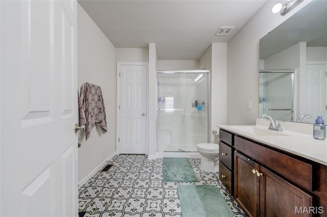 207 Barrington Ridge Lane, Wentzville, MO 63385
