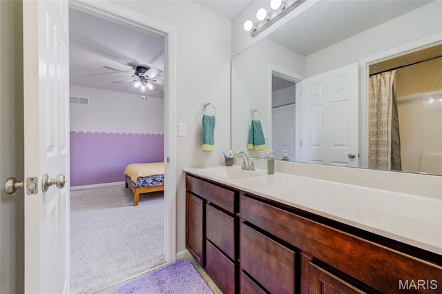 207 Barrington Ridge Lane, Wentzville, MO 63385