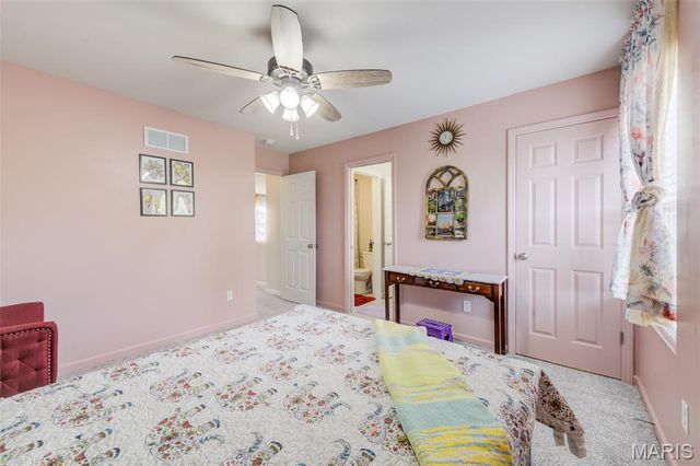 207 Barrington Ridge Lane, Wentzville, MO 63385