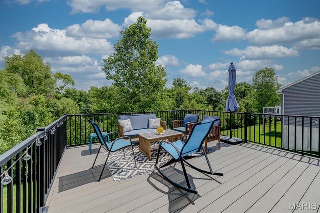 207 Barrington Ridge Lane, Wentzville, MO 63385