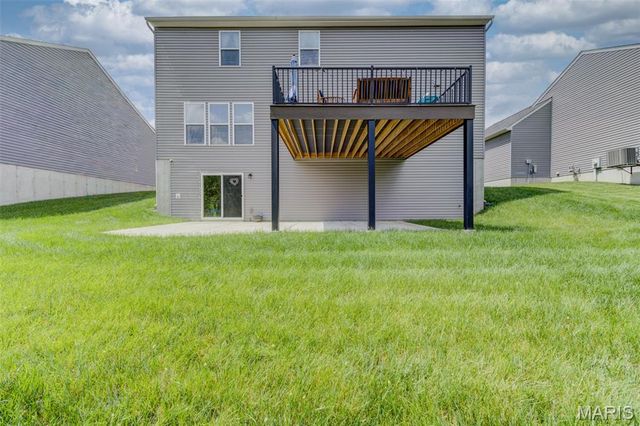 207 Barrington Ridge Lane, Wentzville, MO 63385
