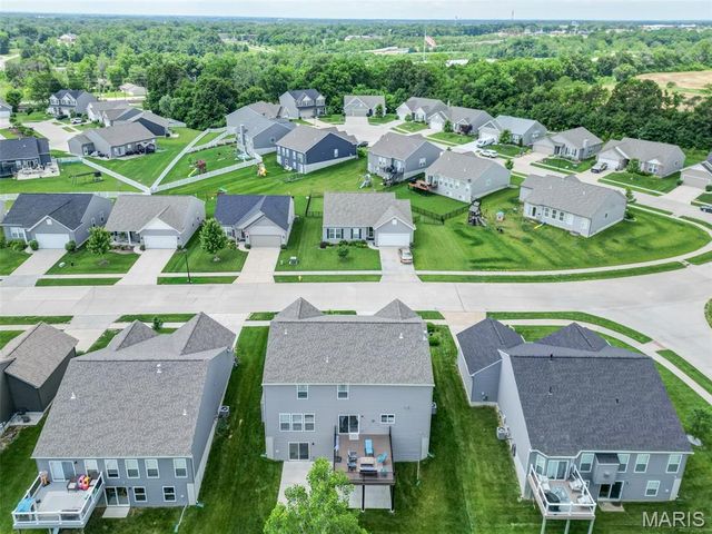 207 Barrington Ridge Lane, Wentzville, MO 63385