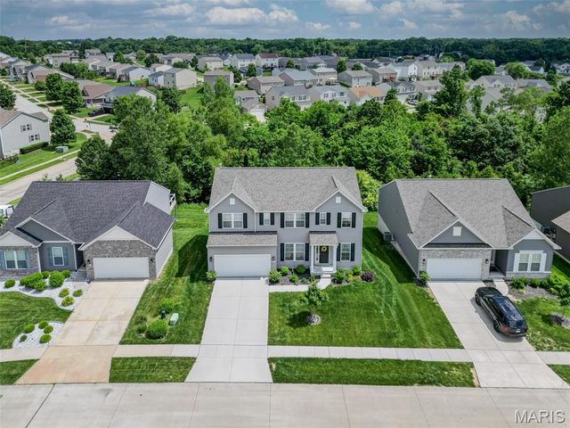 207 Barrington Ridge Lane, Wentzville, MO 63385