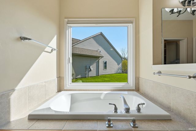 105 Cobblers Cove, Fort Wayne, IN 46825