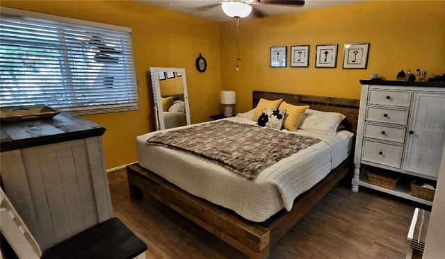 667 GOLDEN SUNSHINE CIRCLE, Orlando, FL 32807