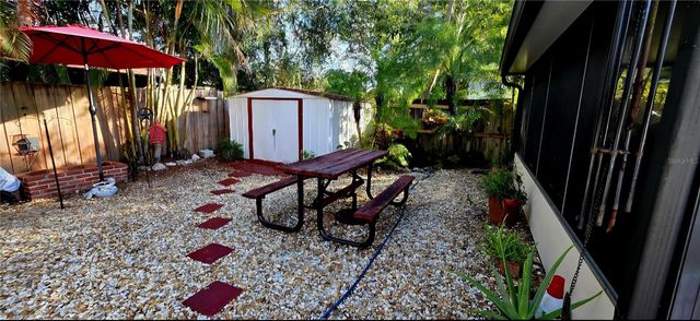 667 GOLDEN SUNSHINE CIRCLE, Orlando, FL 32807