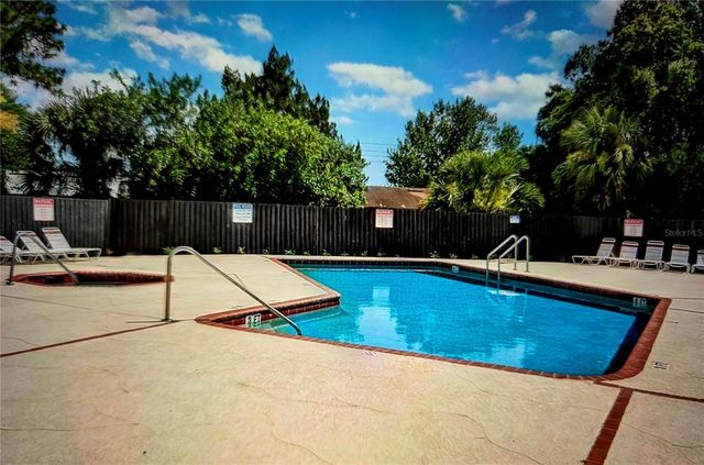 667 GOLDEN SUNSHINE CIRCLE, Orlando, FL 32807