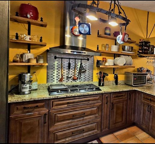 667 GOLDEN SUNSHINE CIRCLE, Orlando, FL 32807