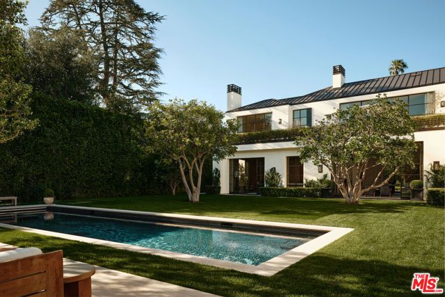 12846 Highwood Street, Los Angeles, CA 90049