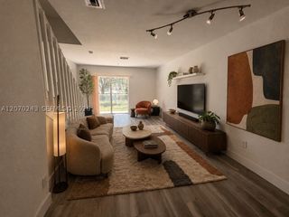 2054 NE 167th St 3-122, North Miami Beach, FL 33162