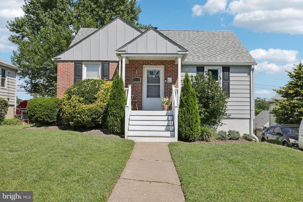 Image 1 of property listing at 4214 THORNCLIFF RD, Baltimore, MD 21236